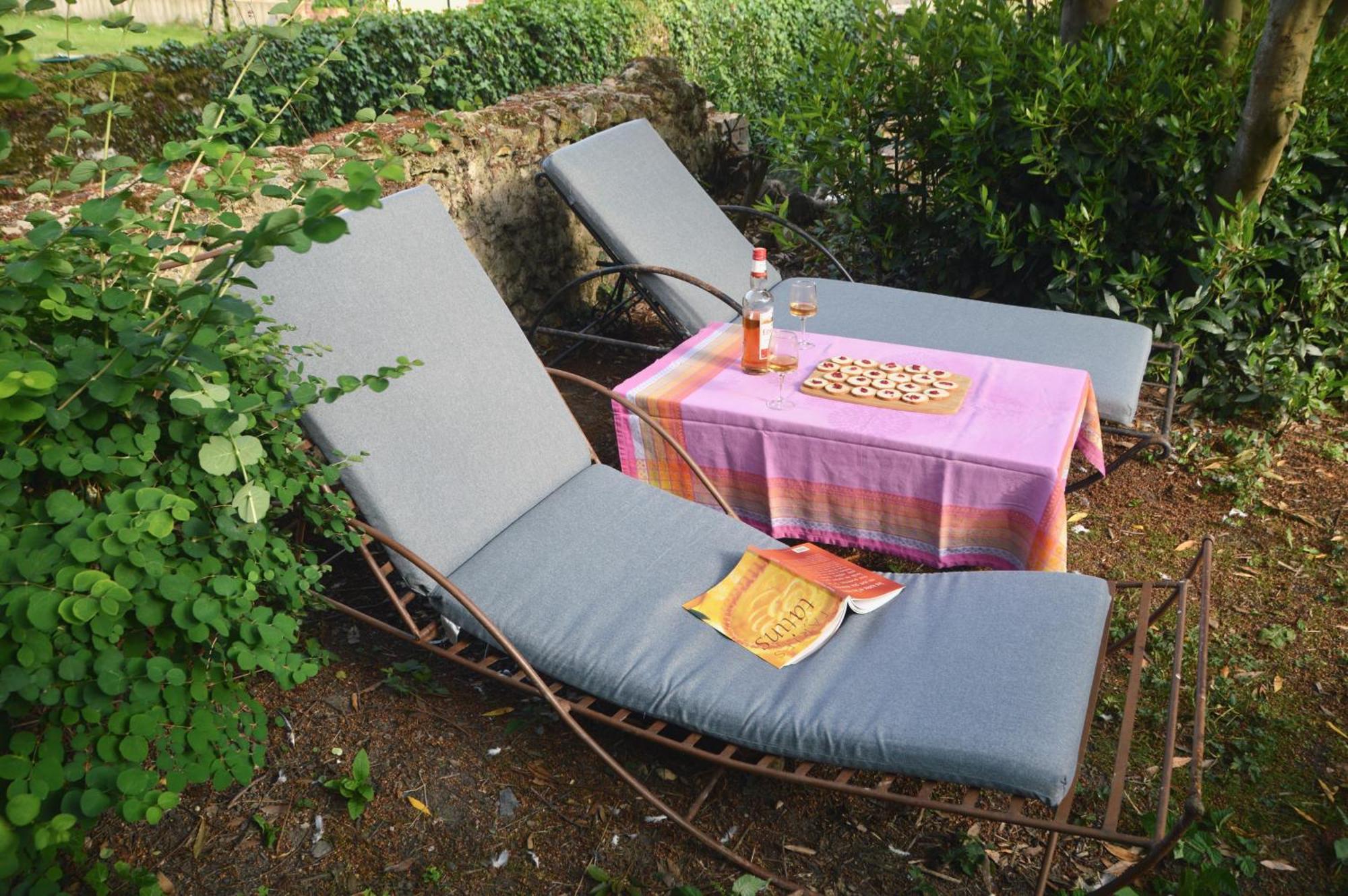 Gite De Charme En Sologne, Sejour En Famille, Jardin, Riviere, Jeux, Nature & Detente Aubigny-sur-Nère Exteriör bild